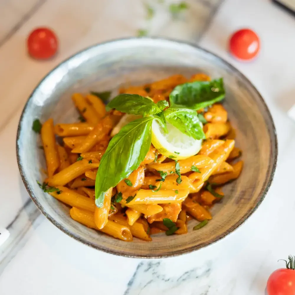 PENNE AL SALMONE